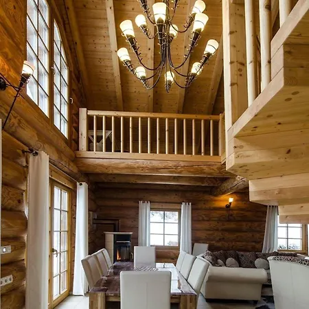 Ferienhaus In Feldberg Schwarzwald Mit Privatem Pool Neuglashutten
