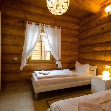 Ferienhaus In Feldberg Schwarzwald Mit Privatem Pool בית נופש